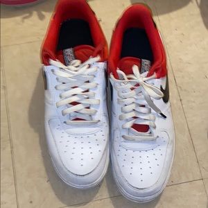 Nike Air Force 1 '07 LV8 Red